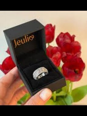 Jeulia Silver Pavé set with high-quality cubic zirconial Dome Ring in White